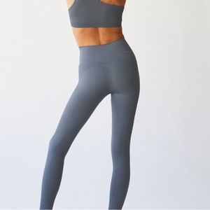 SET ACTIVE Sculptflex Leggings